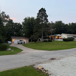 180 Lake Warren Dr