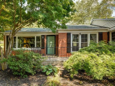 2036 E Seminole Street