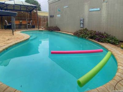 7614 CASTLE GREEN