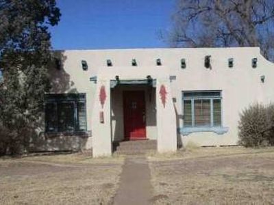 504 E Green Acres Dr