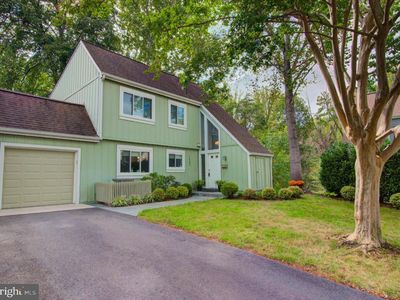 Property at 1442 Yellowwood Ct, Reston, VA