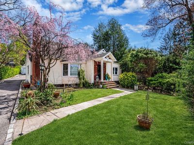 11 Edgewood Avenue