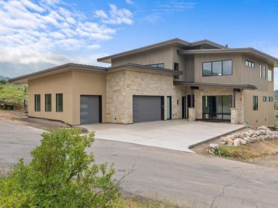 86 Woods Drive