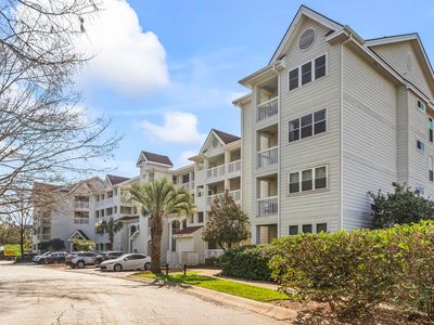 4560 Greenbriar Dr. #306B