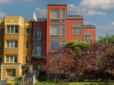 1443 Chapin St NW #404