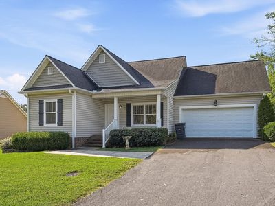 11 Mackay Ln