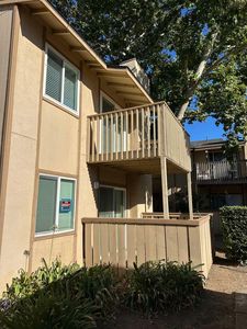 328 Northbank Ct APT 32