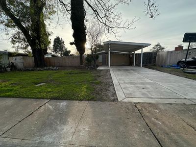 6111 Brea Ave
