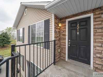 640 S 5 W APT 221