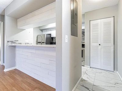 13608 S Village Dr #6203