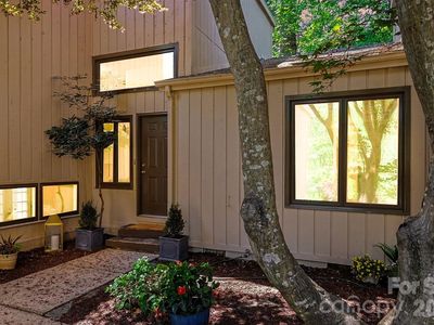 4813 Rounding Run Rd