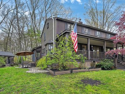 10 Davis Rd