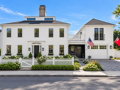 12 Bennett St