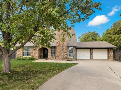 Property at 800 Colony Ct, Blue Mound, TX