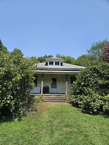 Property at 14001 Ramblewood Dr, Chester, VA