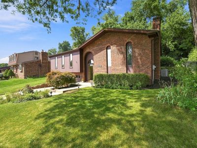 628 Ray Dr