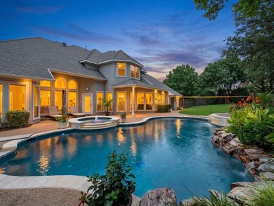 805 Longford Dr