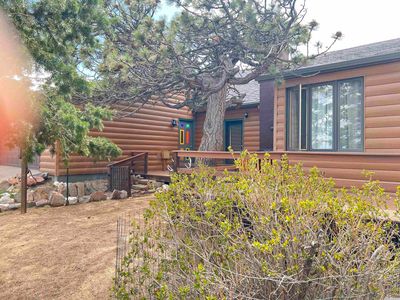1046 Lookout Dr