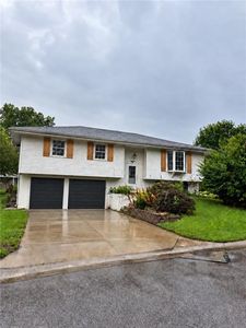 Property at 324 Highland Rd, Lansing, KS