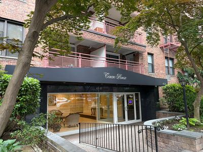 4325 Douglaston Pkwy APT 2B
