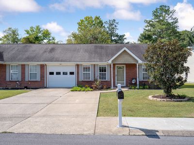 678 Flagstone Dr