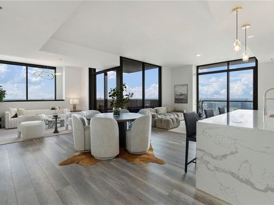 270 17th St NW UNIT 4102