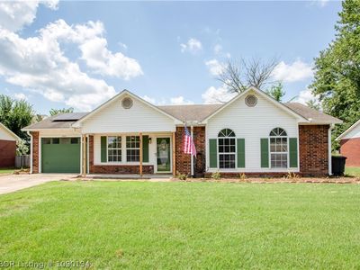 1915 Whippoorwill Dr