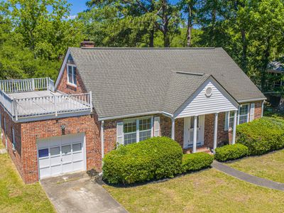 301 McClain St