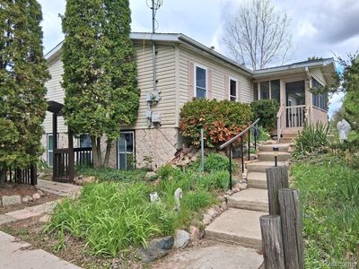 10055 N Genesee Rd NW