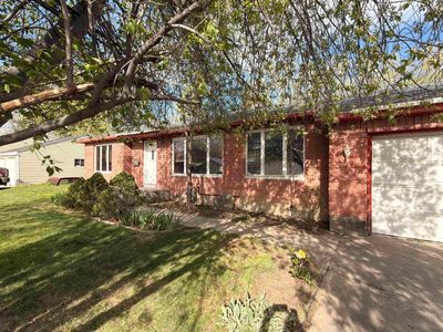 250 Jefferson Ave