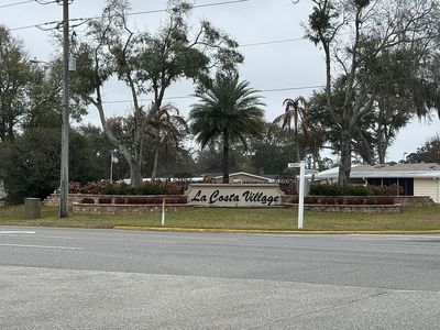 2261 Mariposa Ave