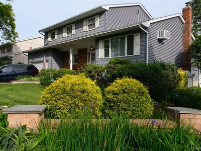 26 Eldorado Drive