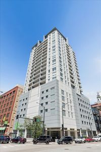 330 W Grand Ave APT 1707