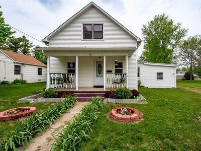 357 W 3rd St