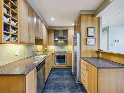 1801 Lavaca St APT 4K