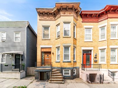 43 Webster Ave