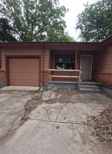 313 Elm St