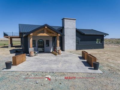 835 N Road 11