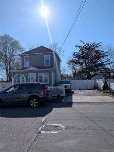 42 3rd Avenue