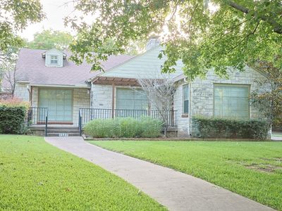 1537 Cedar Hill Ave