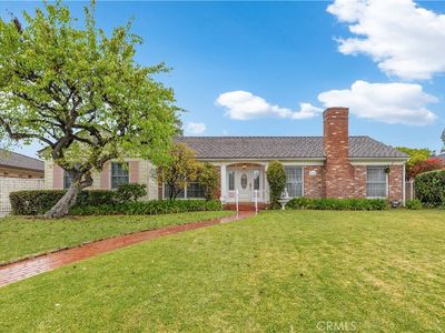 2835 Devonport Rd