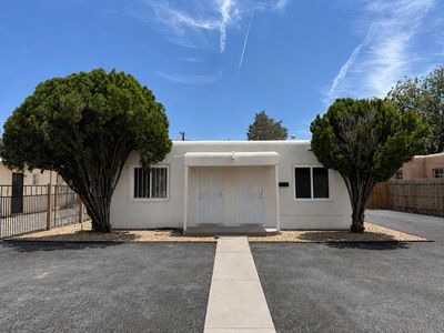 516 Alvarado Dr SE
