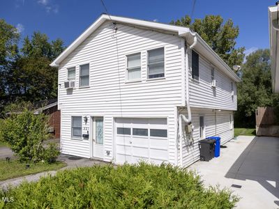 821 Hillside Avenue