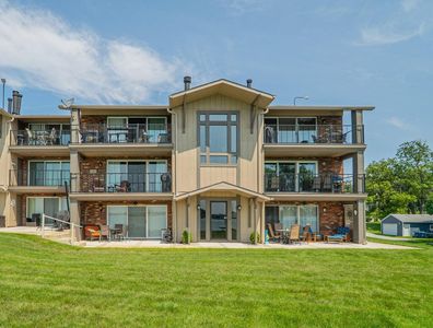 8121 Lake Shore Dr APT 6