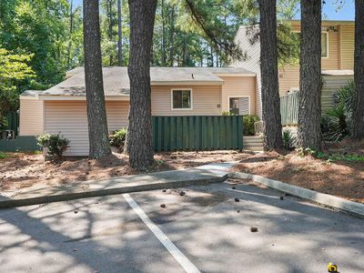4705 Walden Pond Dr APT A