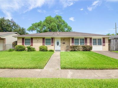 305 Greenwood Dr