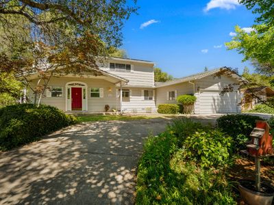 3591 Fairway Dr