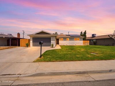 310 W Hazelwood Dr