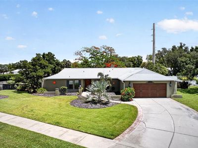 3695 Country Place Blvd
