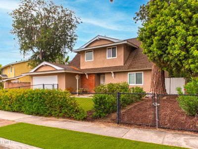 2135 Elizondo Ave